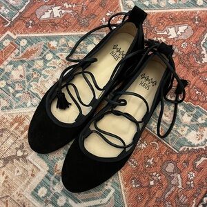 Penahaus Judy Black Suede flats